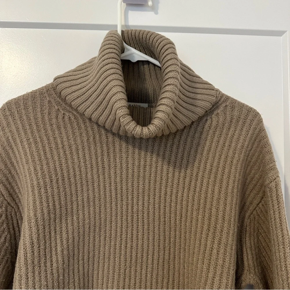 Aritzia Babaton Guell Cropped Wool Ribbed Turtleneck Sweater Size Medium Women’s - Picture 5 of 12